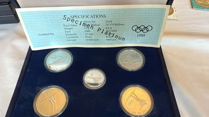Ultra Raro set de Platino Monedas de Panamá 1988 con caja original.